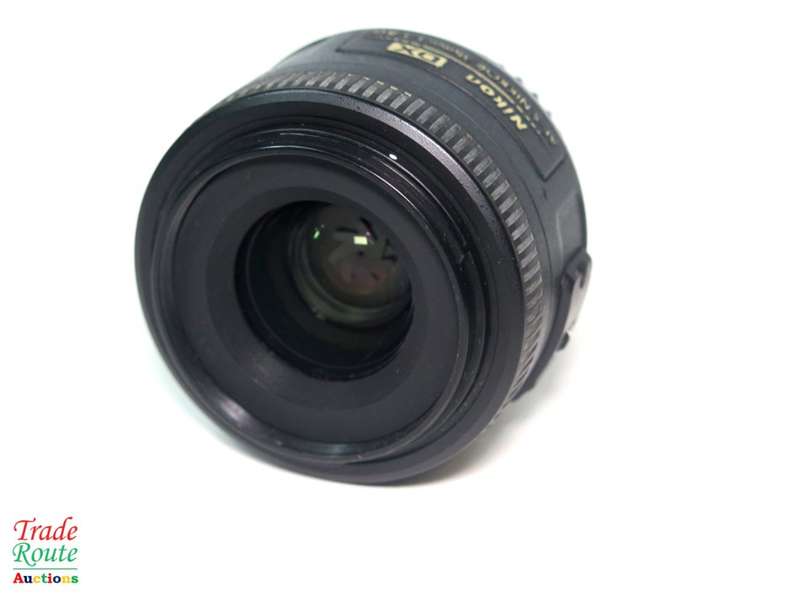Nikon DX 35mm f/1.8G LENS