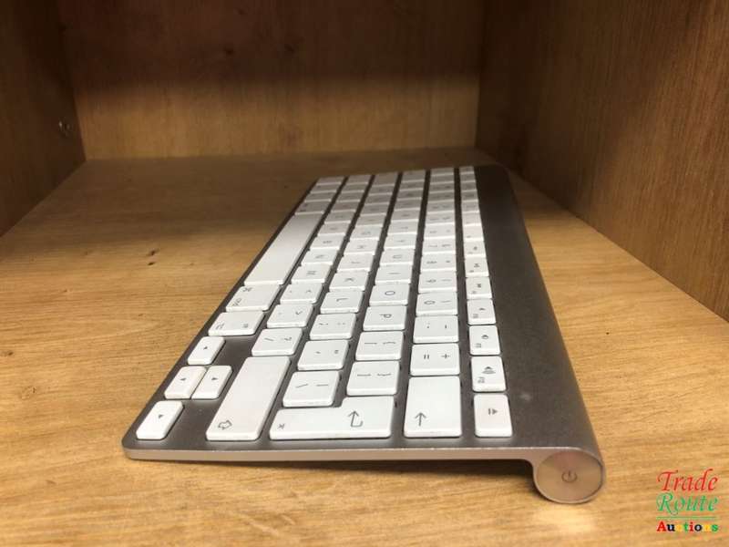 APPLE WIRELESS KEYBOARD A1314 - CAN BE USED WITH IMAC & MAC MINI