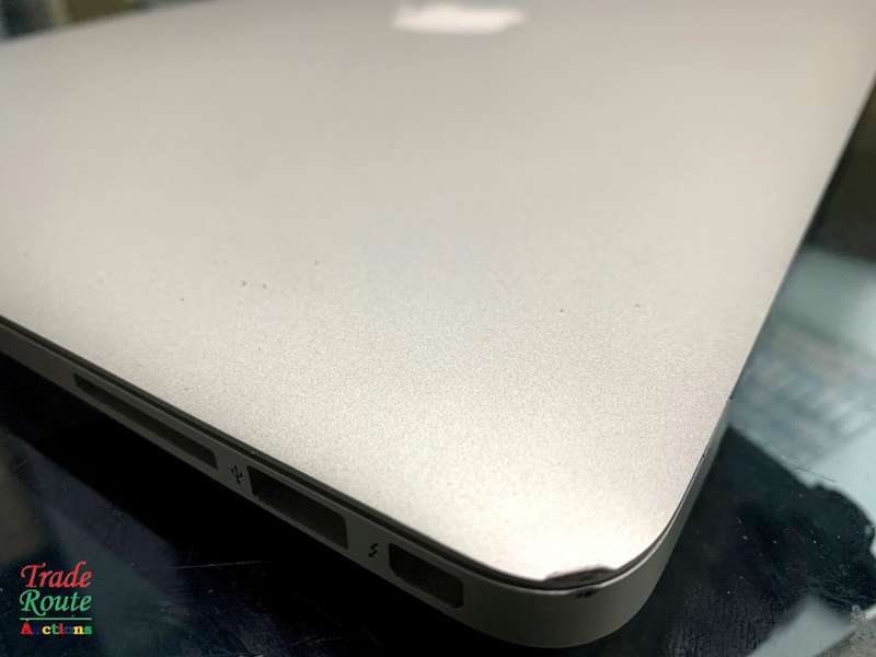 MacBook Air 13.3-inch | Core i5 1.8GHz | 8GB RAM | 128GB SSD MACBOOK AIR 13 INCH 2017 MODEL