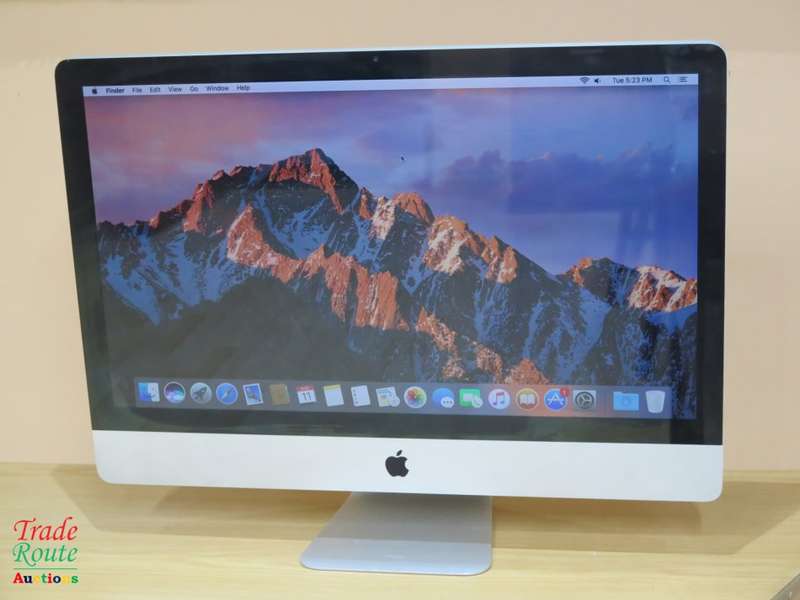 Apple iMAC | 27 INCH | Core i5  * All In One Desktop * AMD Radeon Graphics