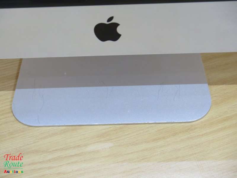 Apple iMAC | 27 INCH | Core i5  * All In One Desktop * AMD Radeon Graphics