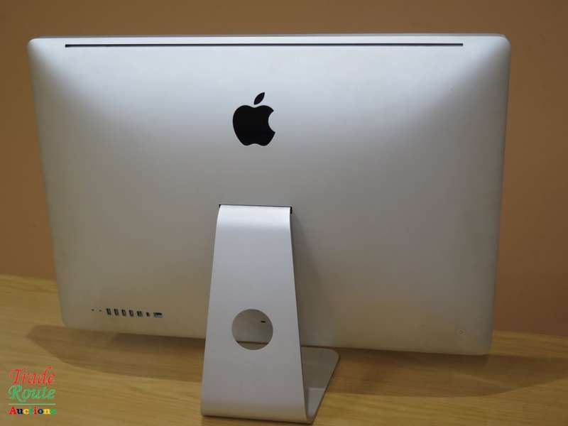 Apple iMAC | 27 INCH | Core i5  * All In One Desktop * AMD Radeon Graphics