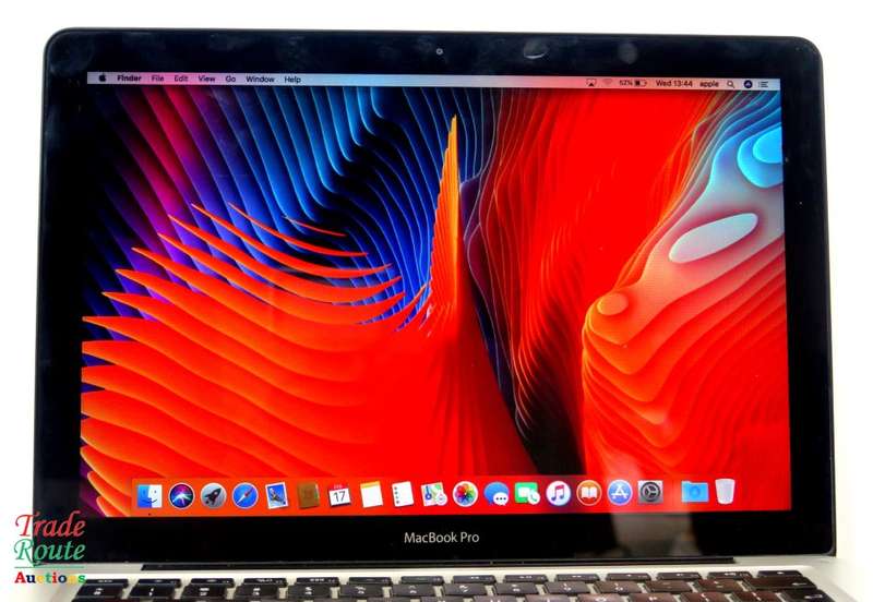 MacBook Pro 13.3-inch *** INTEL HD GRAPHICS