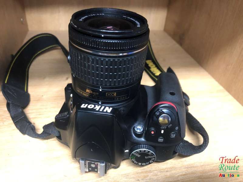 Nikon D3300 24.2 MP CMOS Digital SLR with AF-S DX NIKKOR 18-55mm f/3.5-5.6G DX Zoom Lens (Black)