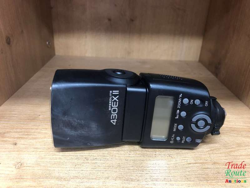 Canon Speedlite 430EX II Flash for Canon EOS DIGITAL SLR Cameras *** BARGAIN ** Fits all CANON DSLRs