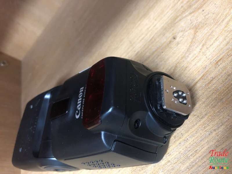 Canon Speedlite 430EX II Flash for Canon EOS DIGITAL SLR Cameras *** BARGAIN ** Fits all CANON DSLRs