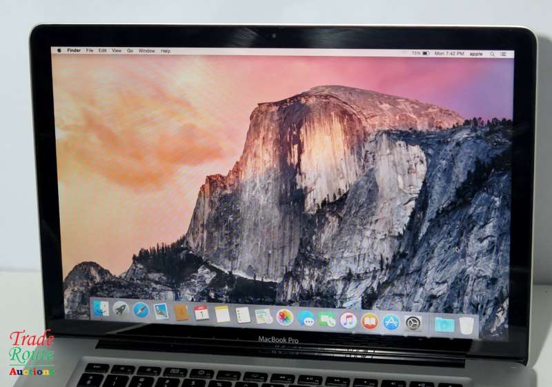 Apple MacBook Pro 15.4-inch | Core 2 Duo 2.53GHz | 4GB RAM | 320GB HDD *** GENUINE APPLE ***