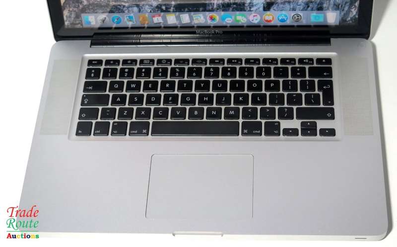 Apple MacBook Pro 15.4-inch | Core 2 Duo 2.53GHz | 4GB RAM | 320GB HDD *** GENUINE APPLE ***