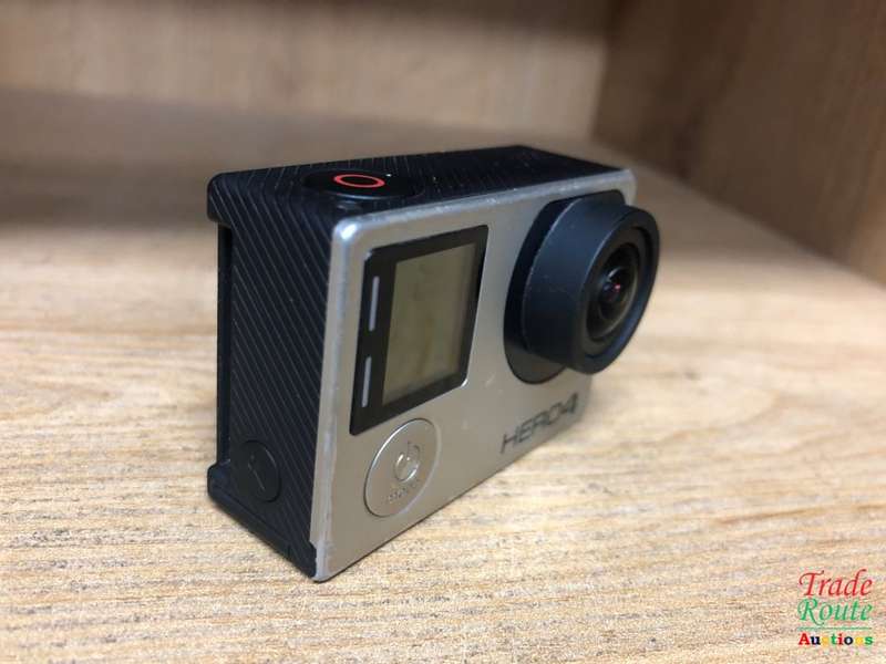 GoPro Hero4 SILVER CHDHY-401 | Built in Touch LCD Display | Wi-Fi
