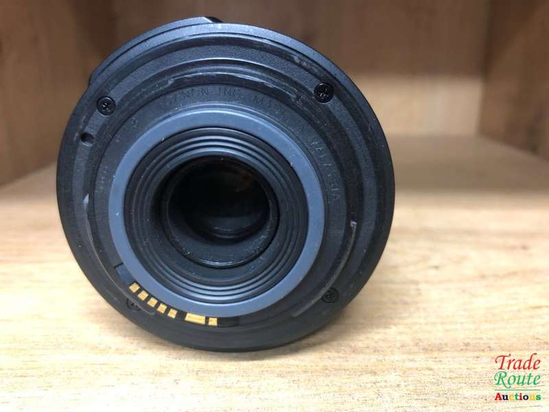 Canon EF-S 55-250m IS (Image Stabilizer)  Lens for Canon DSLR Cameras