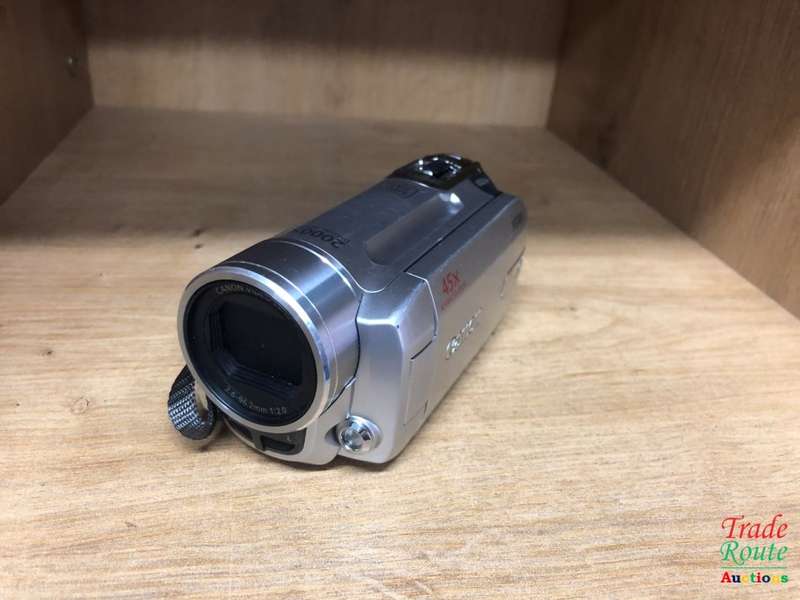 Canon FS100 SD memory card camcorder 45X ADVANCED ZOOM