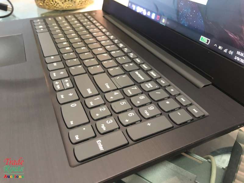LENOVO V330-15IKB 81AX  | 15.6 inch | CORE i5 8250U 8th GEN | 8GB RAM | 500GB HDD