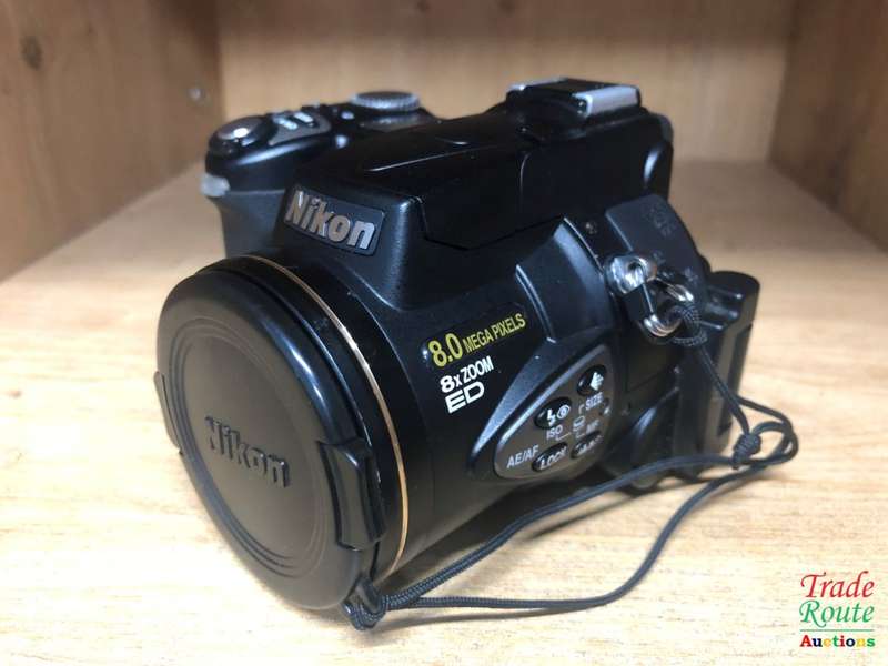 Nikon COOLPIX 8700 Digital Camera - Black