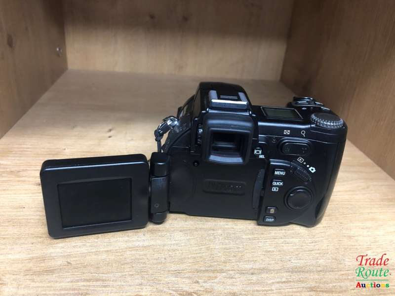 Nikon COOLPIX 8700 Digital Camera - Black