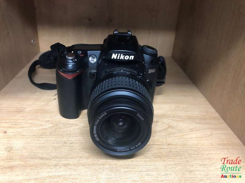 NIKON D90 PROFESSIONAL DSLR CAMERA KIT WITH 18-55 LENS ** NIKON **