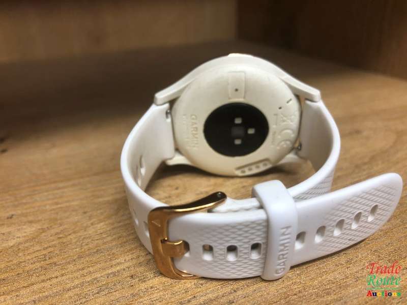 Garmin vivomove HR Hybrid Smart Watch (Small/Medium) - Rose-Gold with White Band