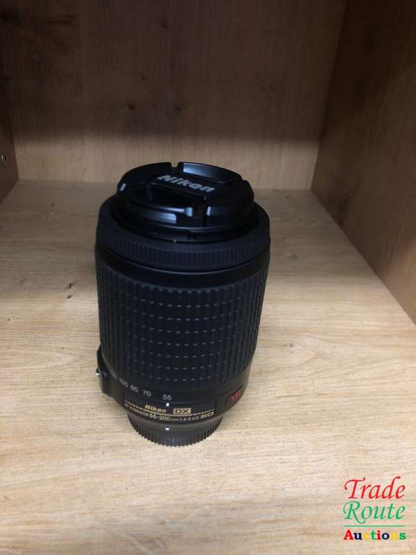 Nikon 55-200mm VR [ VIBRATION REDUCTION ] LENS