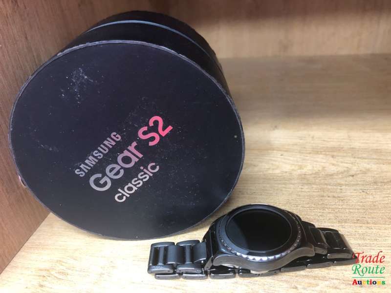 Samsung Gear S2 Classic Smartwatch  SS - SM-R732