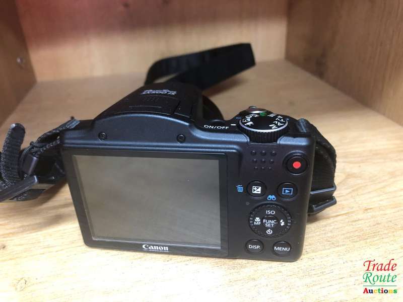 Canon PowerShot SX500 IS DIGITAL CAMERA 16.0 MP with 30x Wide-Angle Optical IS Zoom and 3.0-Inch LCD