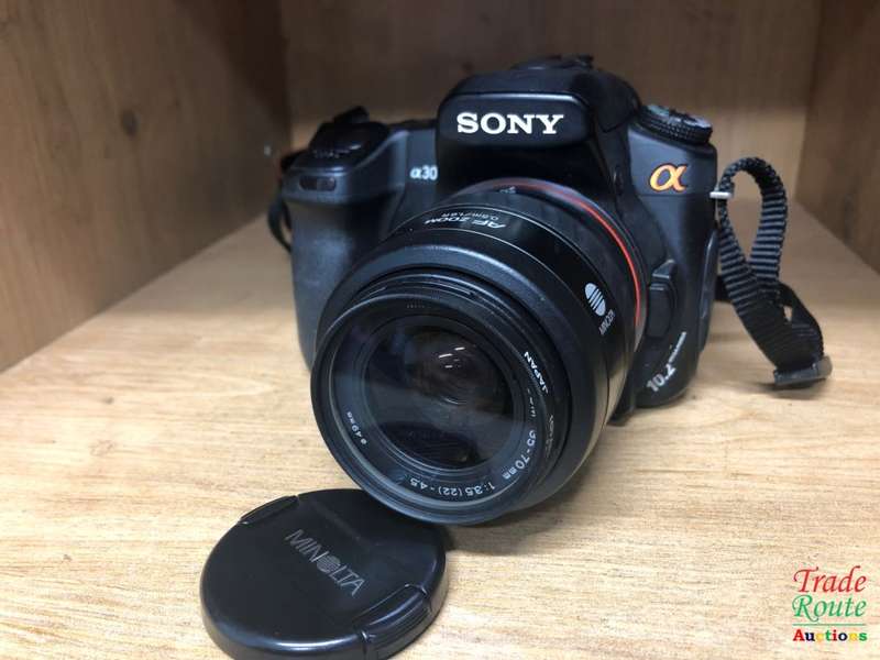 SONY ALPHA A300 DIGITAL CAMERA + 35-70 SONY LENS PROFESSIONAL CAMERA KIT