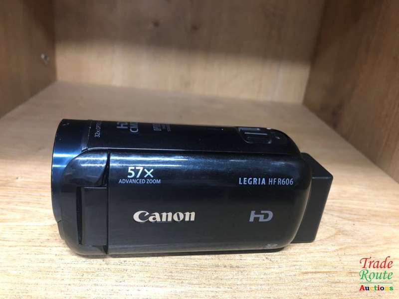 Canon LEGRIA HF R606 Camcorder - High Definition - 3.28Mp 32x optical zoom