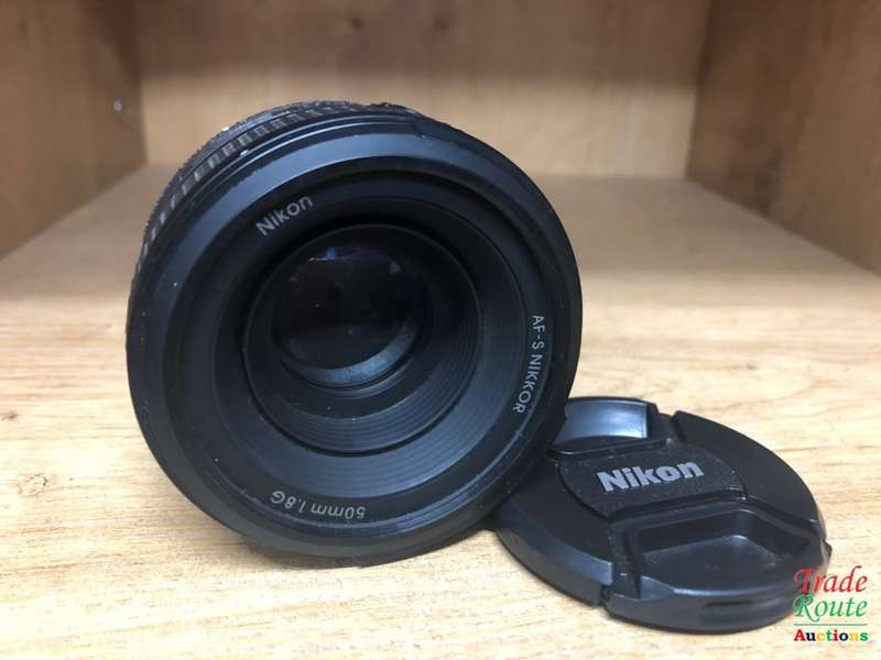 Nikon 50mm f/1.8G AF-S Nikkor Lens for Nikon Digital SLR Cameras