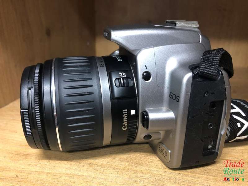 Canon EOS 350D Digital SLR camera (SILVER) WITH 18-55 mm ii LENS [ NO CHARGER ]