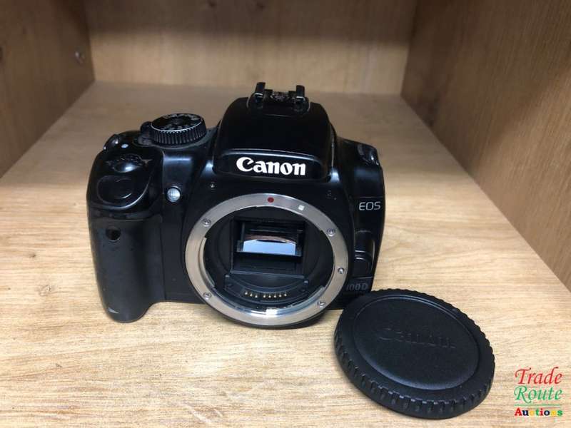 Canon EOS 400D DigitalSLR camera 10.1 Megapixels BODY ONLY