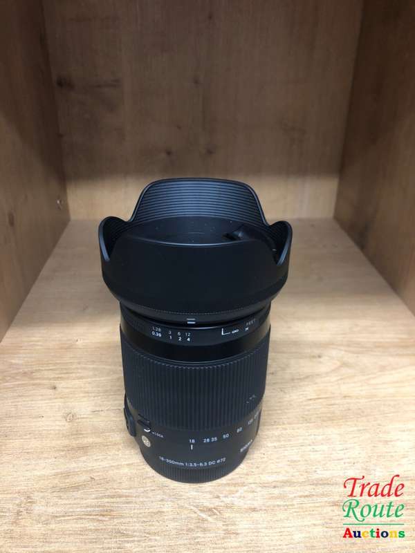 Sigma 18-300mm f3.5-6.3 DC OS HSM Contemporary Macro Lens (CANON MOUNT)