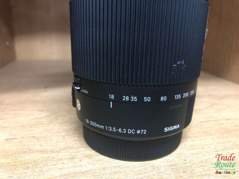 Sigma 18-300mm f3.5-6.3 DC OS HSM Contemporary Macro Lens (CANON MOUNT)