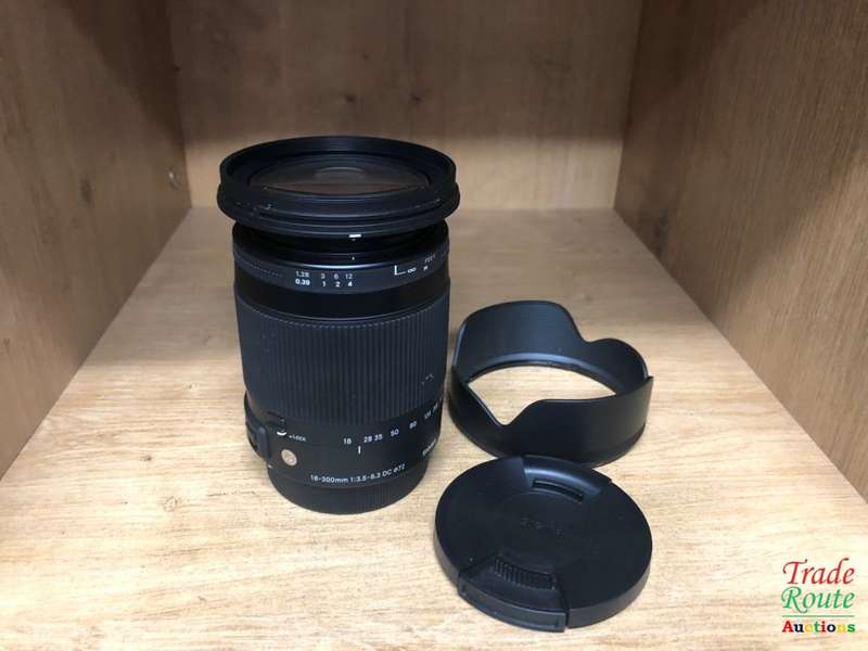 Sigma 18-300mm f3.5-6.3 DC OS HSM Contemporary Macro Lens (CANON MOUNT)