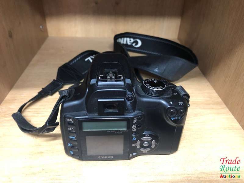 Canon EOS 350D Digital SLR camera (BLACK) WITH 18-55 mm EFS LENS