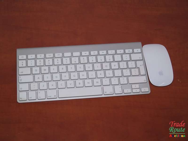 APPLE MAGIC WIRELESS KEYBOARD A1314 + APPLE WIRELESS MOUSE SET IN BOX