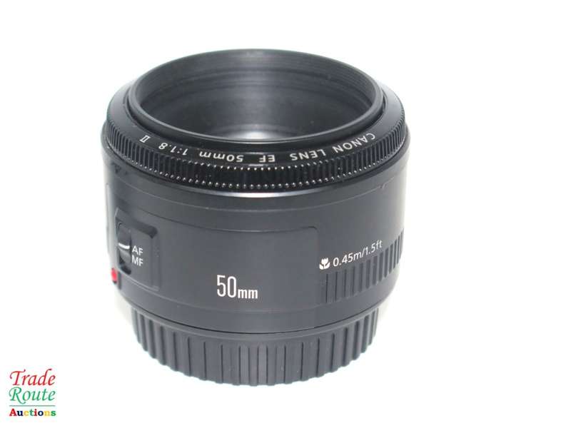 Canon EF 50mm f/1.8 II Lens - Fits Canon Cameras