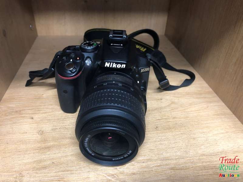 NIKON D5300 DSLR CAMERA BODY [ WiFi & GPS] - [ 24.2 MP ] - [ DX ] WITH 18-55 VR Lens Kit