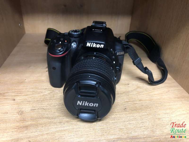 NIKON D5300 DSLR CAMERA BODY [ WiFi & GPS] - [ 24.2 MP ] - [ DX ] WITH 18-55 VR  Lens Kit