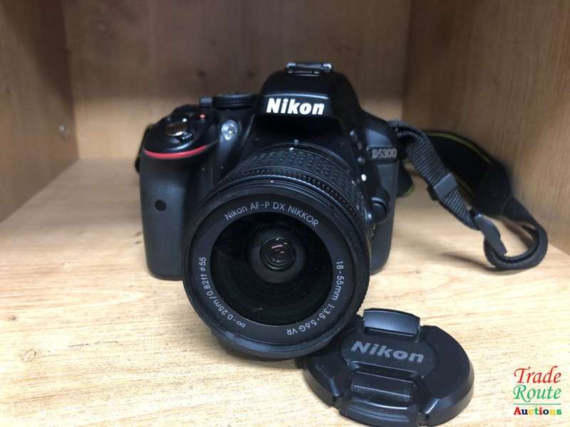 NIKON D5300 DSLR CAMERA BODY [ WiFi & GPS] - [ 24.2 MP ] - [ DX ] WITH 18-55 VR  Lens Kit