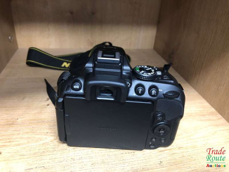 NIKON D5300 DSLR CAMERA BODY [ WiFi & GPS] - [ 24.2 MP ] - [ DX ] WITH 18-55 VR  Lens Kit
