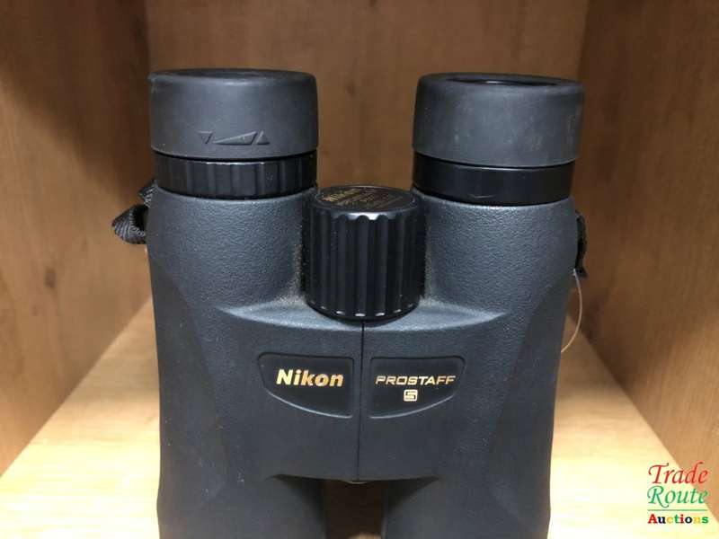 NIKON PROSTAFF 5 P511 10X50 Binoculars + Pouch