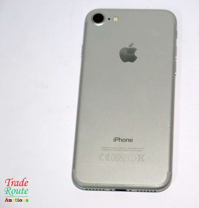 IPHONE 7 | WHITE | A1778 | MN932AA/A | 128GB   *** APPLE IPHONE7 ***