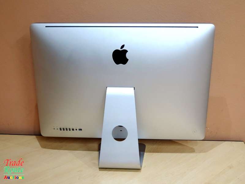 Apple iMAC | 27 INCH *All In One Desktop*ATI Radeon HD Graphics Desktop Computer