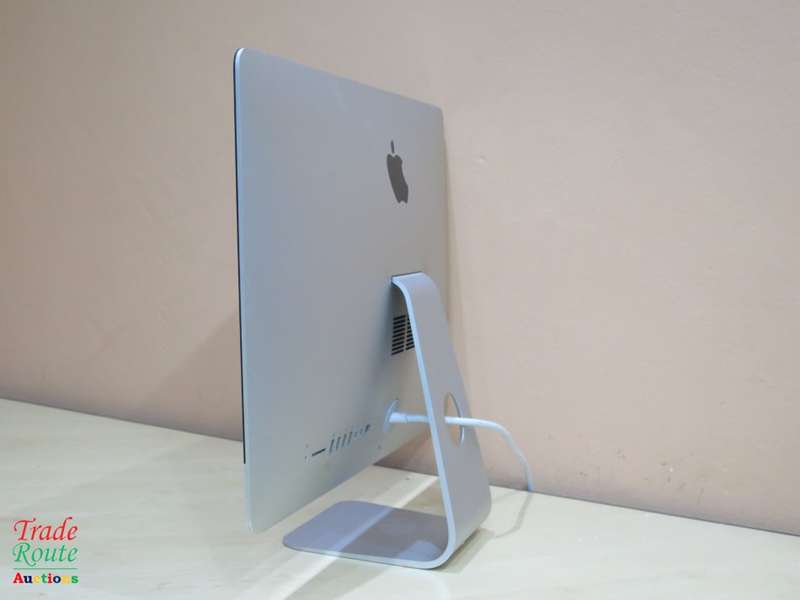 Apple iMAC | 21.5 INCH | Core i5 2.9 GHz | 8GB RAM | 1TB HDD | NVIDIA GeForce 750M * ULTRASLIM