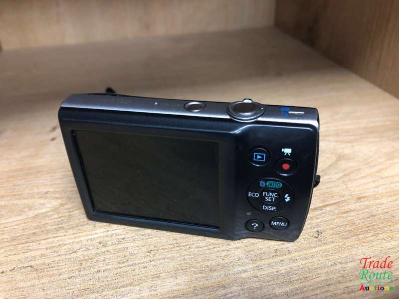 Canon IXUS 160 Ultra Slim 20MP Digital Compact Camera with 8x Zoom Lens