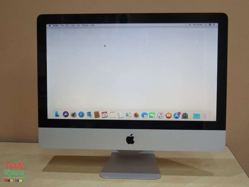 Apple iMAC | 21.5 INCH -  ATI Radeon HD Graphics - All in One Desktop Computer