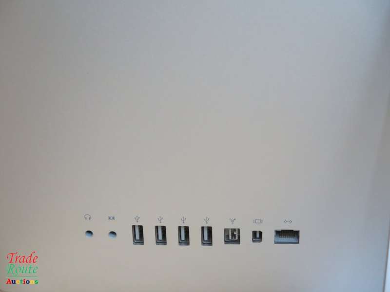 Apple iMAC | 21.5 INCH -  ATI Radeon HD Graphics - All in One Desktop Computer