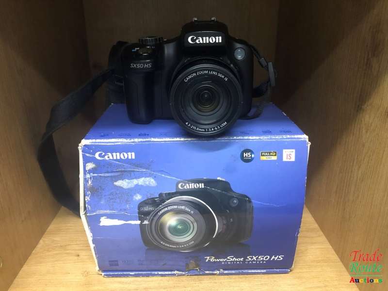 Canon PowerShot SX50 HS CAMERA 24-1200mm IMAGE STABILIZER Lens - WORLD'S FIRST COMPACT 50X ZOOM
