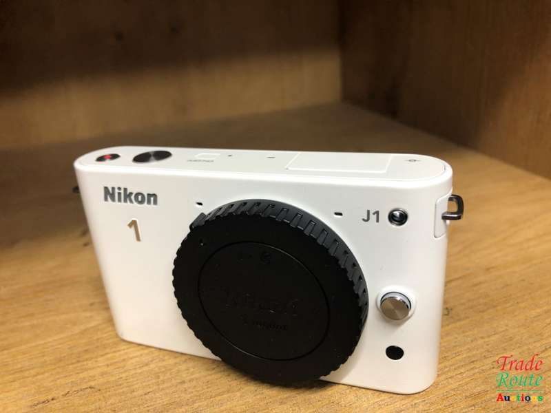 Nikon 1 J1 Body  Digital Camera - MIRRORLESS CAMERA
