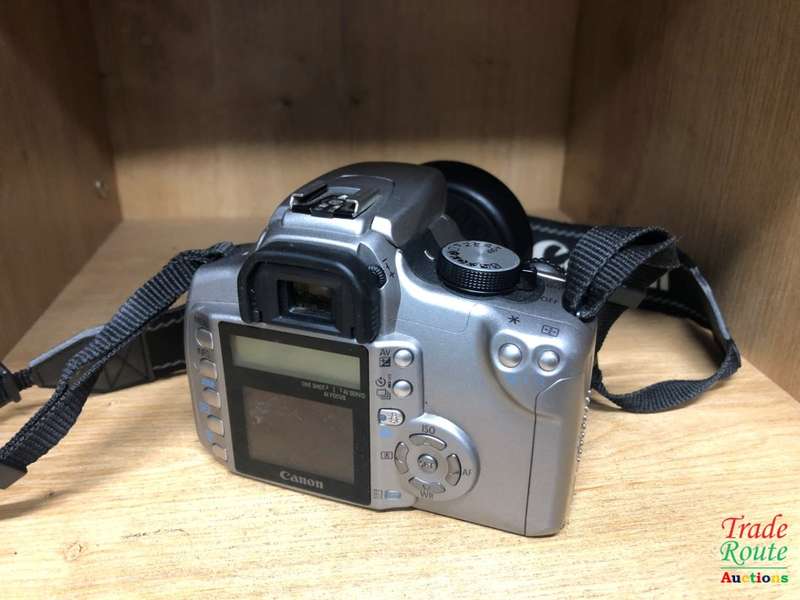 Canon EOS 350D Digital SLR camera WITH 18-55 mm lens