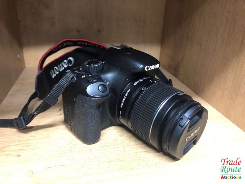 Canon EOS 550D Digital SLR camera Kit with Canon 18-55 Lens