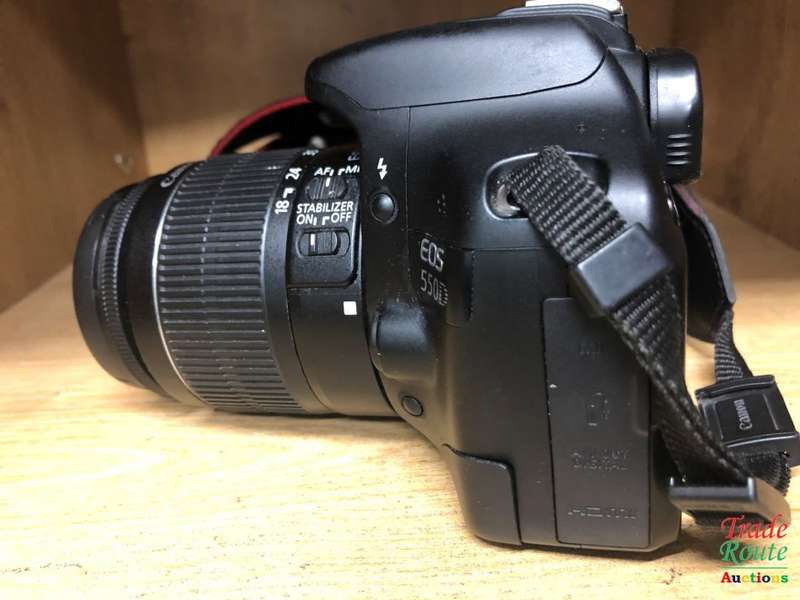 Canon EOS 550D Digital SLR camera Kit with Canon 18-55 Lens